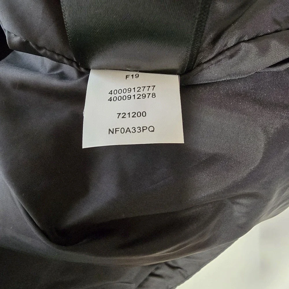 The North Face Mens Puffer Jacket Size M Black Down Fill Pockets Quilted Hiking